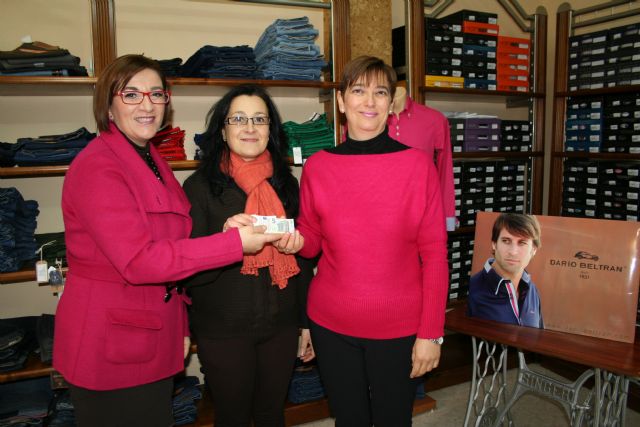 Sebas Moda, Cocinas Mareva y Electrodomésticos Hijos de Juan Ciudad reparten la suerte en el segundo sorteo de la Campaña de Navidad - 4, Foto 4