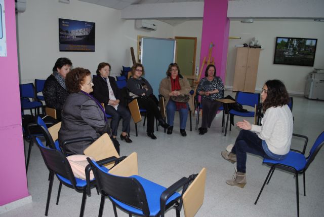 Charla de apoyo en Las Torres de Cotillas para los cuidadores de personas dependientes - 1, Foto 1