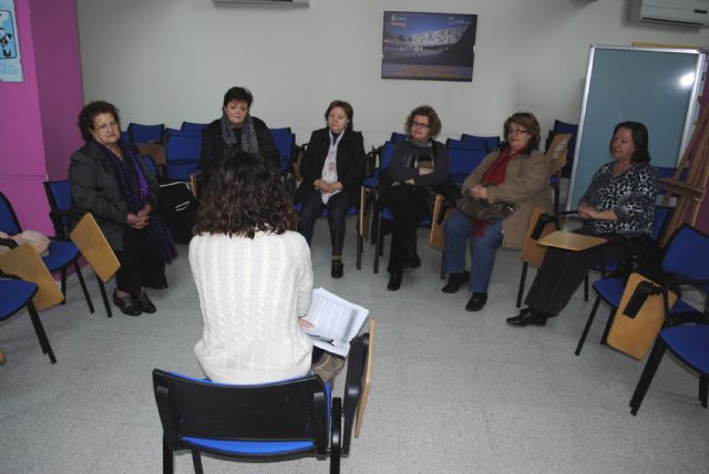 Charla de apoyo en Las Torres de Cotillas para los cuidadores de personas dependientes - 3, Foto 3