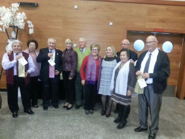 Unas 200 personas mayores de Archena asistieron a la comida de convivencia tradicional de la Navidad - 2, Foto 2