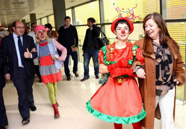 Fiesta de Navidad en el Hospital Materno-Infantil de la Arrixaca con Pupaclown - 2, Foto 2