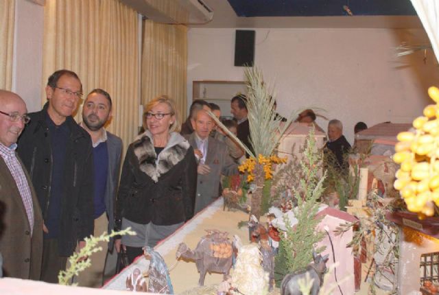 La Navidad llega al centro municipal de La Paz, donde desde ayer se puede contemplar el Belén de Mariano Herrera - 1, Foto 1