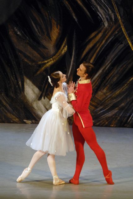 El Ballet Nacional de Georgia imparte una Master Class gratuita a los alumnos de danza de Águilas y comarca - 2, Foto 2