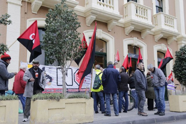 Transcurso de la jornada de huelga en los ferrocarriles y Unipost en Murcia - 1, Foto 1