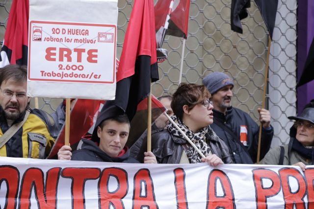 Transcurso de la jornada de huelga en los ferrocarriles y Unipost en Murcia - 4, Foto 4