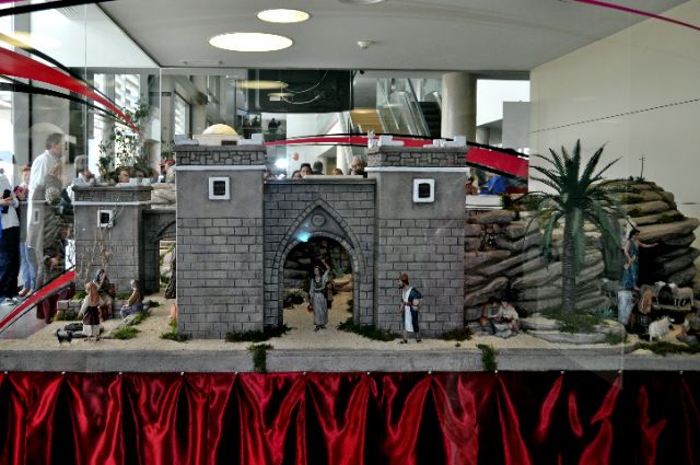 Los Amigos del Belén de San Javier montan el Belén del hospital Los Arcos - 1, Foto 1