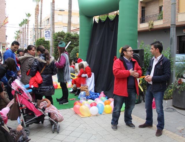 Inaugurado el Mercado Artesanal de Navidad 2013 en Puerto Lumbreras - 2, Foto 2