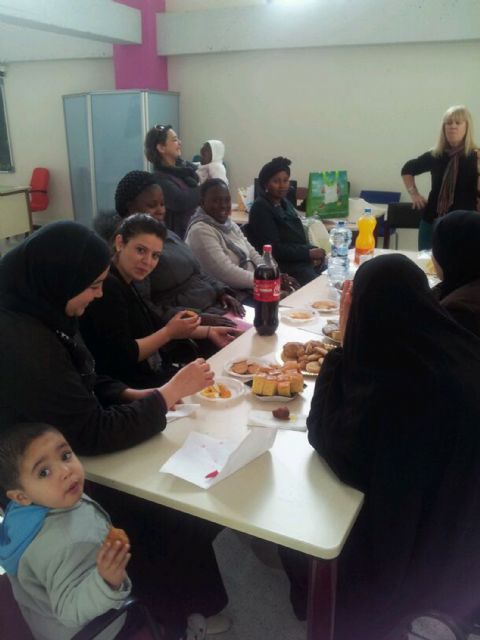 Jornada de convivencia en el taller torreño Mujeres entre Culturas para despedir el 2013 - 1, Foto 1