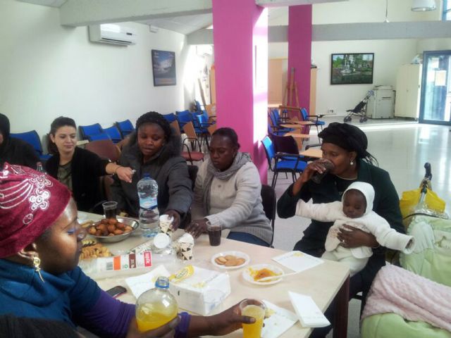 Jornada de convivencia en el taller torreño Mujeres entre Culturas para despedir el 2013 - 2, Foto 2