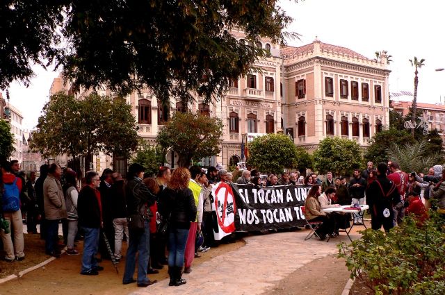 Crónica concentración-rueda prensa por los detenidos el 14-d - 1, Foto 1