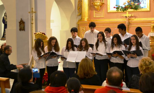 La iglesia San Pedro Apóstol acoge el concierto Entre Voces de la coral Patnia - 3, Foto 3