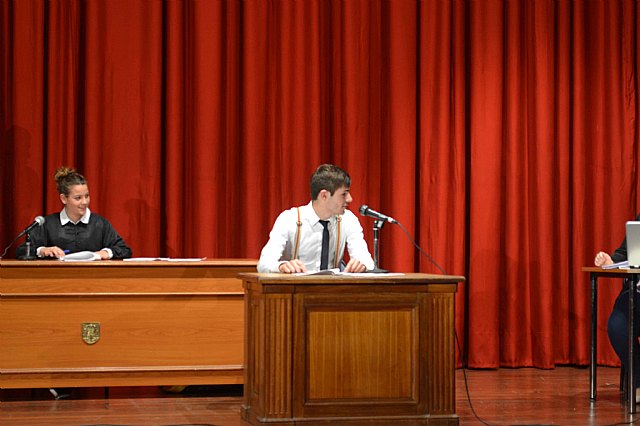 Alumnos del Prado Mayor representan la obra original e indita 