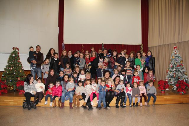 Cerca de 200 niños y niñas de la red de guarderías municipales protagonizan el vídeo navideño del Ayuntamiento - 2, Foto 2