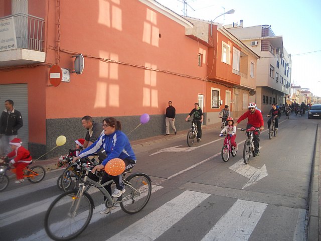 Ms de 700 personas participan en familia en el 