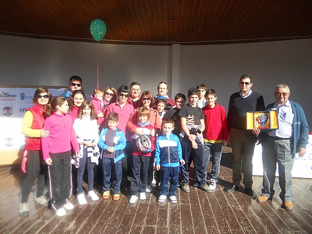 Ms de 700 personas participan en familia en el 