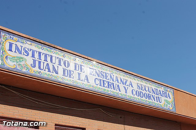 Se gradan un total de 17 alumnos de la VII promocin del Bachillerato Internacional del IES 