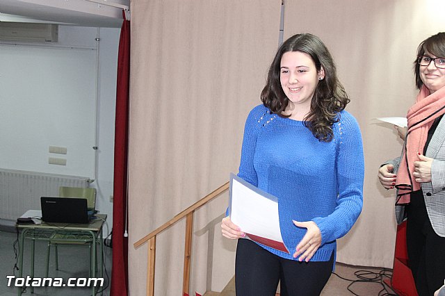 Se gradan un total de 17 alumnos de la VII promocin del Bachillerato Internacional del IES 