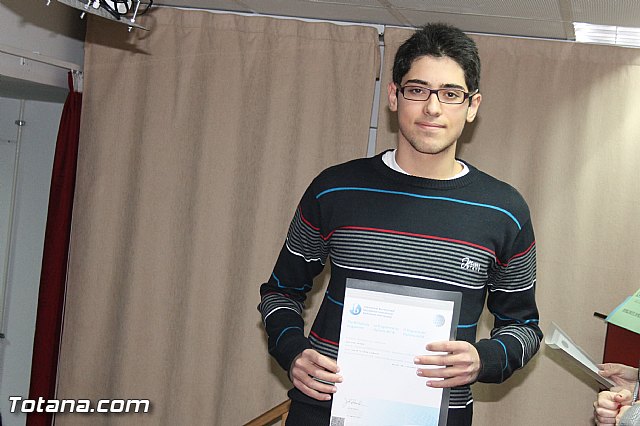 Se gradan un total de 17 alumnos de la VII promocin del Bachillerato Internacional del IES 