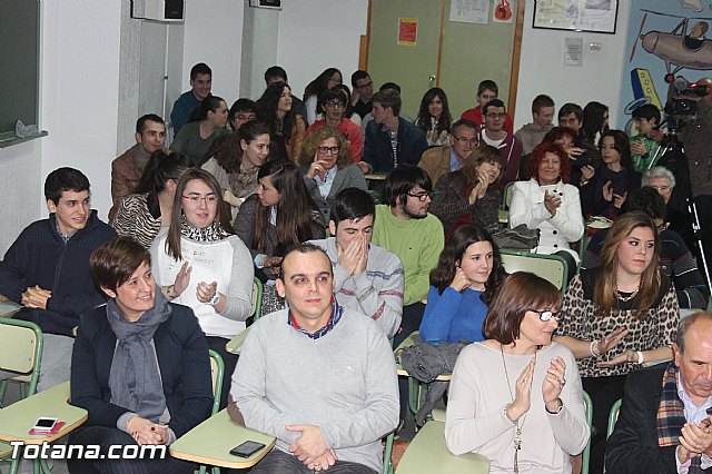 Se gradan un total de 17 alumnos de la VII promocin del Bachillerato Internacional del IES 