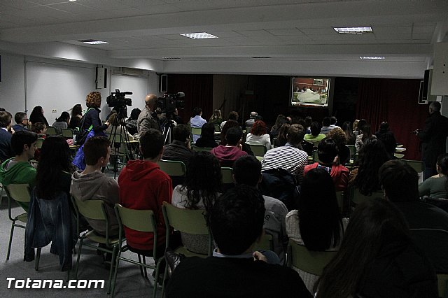 Se gradan un total de 17 alumnos de la VII promocin del Bachillerato Internacional del IES 