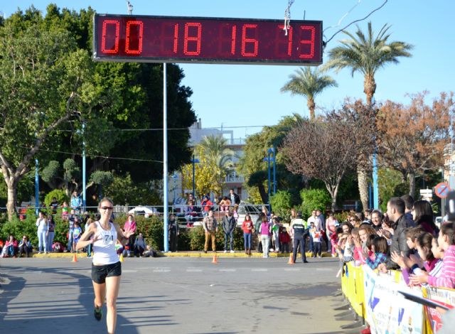 Pedro López y Mabel Gallardo ganadores de la Carrera Popular de Navidad “Subida al Castillo” - 2, Foto 2