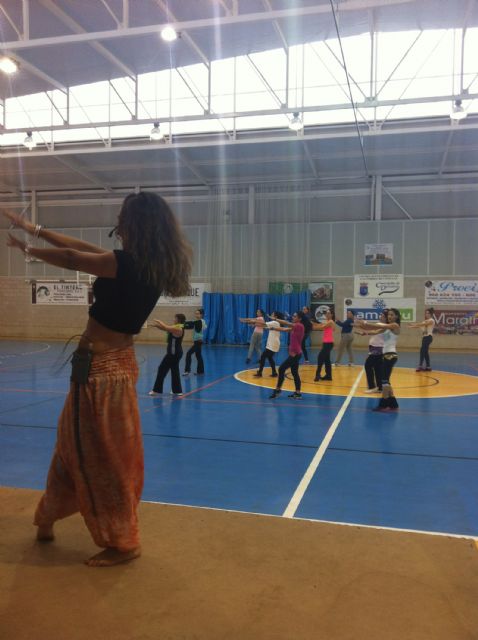 El Centro Deportivo Las Torres recoge comida y juguetes para Jesús Abandonado a ritmo de zumba, bike y otras clases - 2, Foto 2