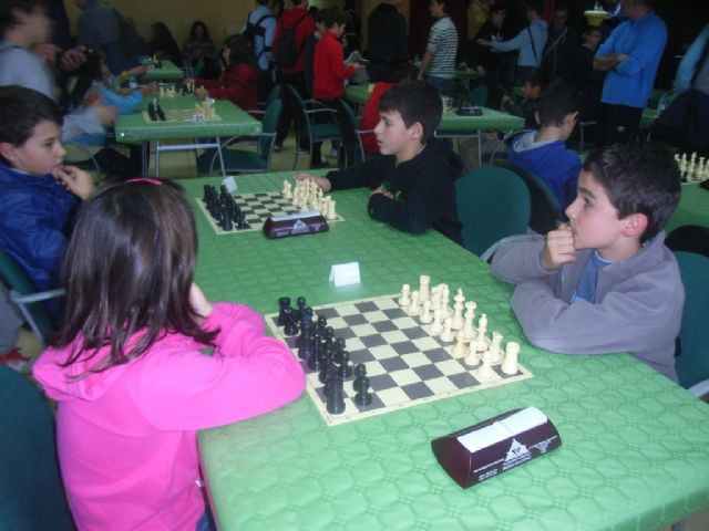 Dieciocho escolares participaron en la 1ª jornada de la fase regional de ajedrez y tenis de mesa de Eeporte Escolar, Foto 1