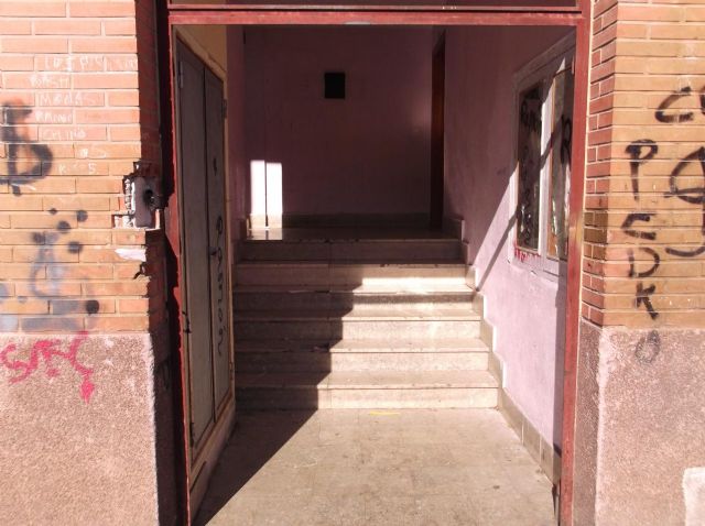 El Ayuntamiento rehabilita nueve escaleras de las viviendas sociales del Espíritu Santo - 1, Foto 1