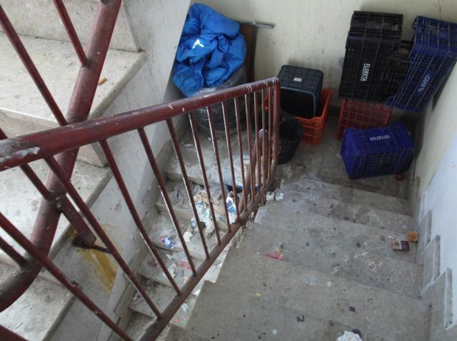 El Ayuntamiento rehabilita nueve escaleras de las viviendas sociales del Espíritu Santo - 2, Foto 2