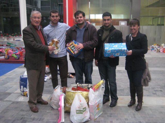 Más juguetes para la montaña que crece en San Miguel - 1, Foto 1