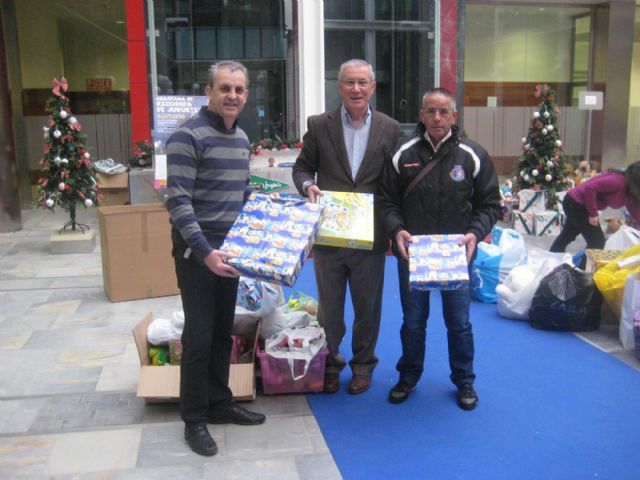 Más juguetes para la montaña que crece en San Miguel - 4, Foto 4