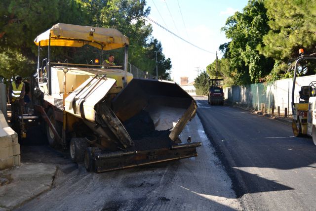 El Ayuntamiento renueva el asfaltado de calles y avenidas del municipio - 1, Foto 1