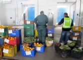 La Guardia Civil interviene más de una tonelada de productos hortofrutícolas en un mercado de Murcia