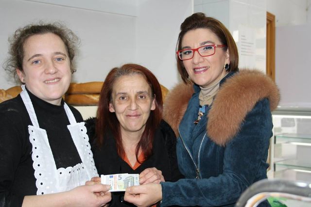 Bar Mi Tasca, panadería El Molino y confitería Nogue entregan la suerte en el tercer sorteo de los comerciantes - 2, Foto 2