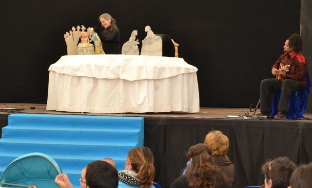 La Mar de Marionetas muestra a los más pequeños una visión barroca del cuento clásico de Cenicienta - 1, Foto 1