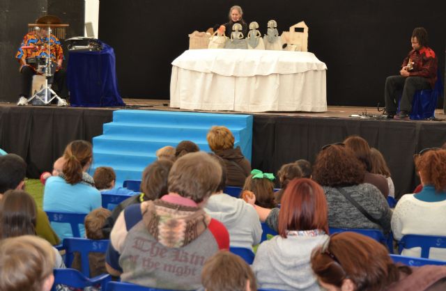 La Mar de Marionetas muestra a los más pequeños una visión barroca del cuento clásico de Cenicienta - 2, Foto 2