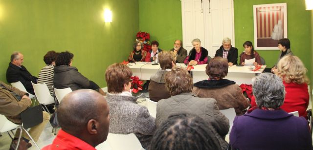 Puerto Lumbreras celebra un recital de poesía navideño con poetas locales - 1, Foto 1