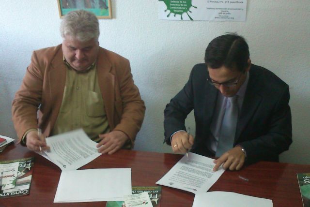 El Colegio Oficial de Ciencias Políticas y Sociología de la Región de Murcia y Consumur firman un convenio de colaboración - 1, Foto 1