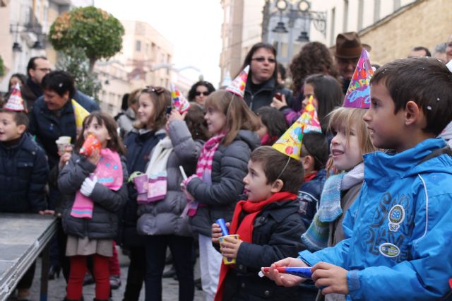 Más de 400 niños y niñas recibieron el 2014 antes de tiempo en las Campanadas Infantiles Solidarias - 2, Foto 2