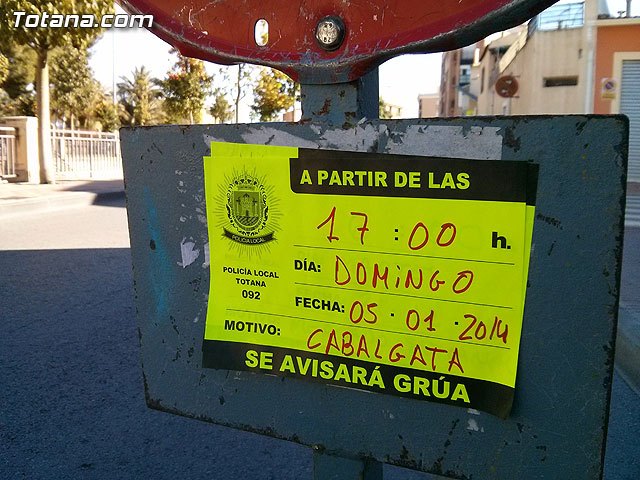 Los ciudadanos deben retirar sus vehículos del recorrido urbano por donde pasará la Cabalgata de Reyes el próximo domingo - 1, Foto 1