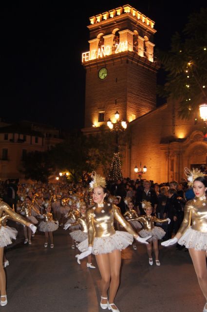Miles de personas salen a la calle a recibir a los Reyes Magos de Oriente - 4, Foto 4