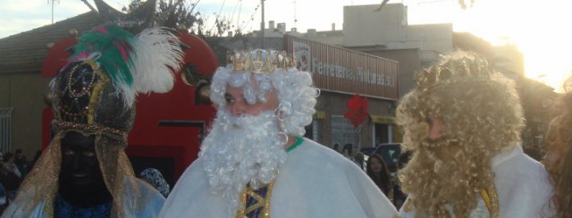 Los Reyes Magos reparten Ilusión en Sangonera y más de 20.000 juguetes - 1, Foto 1