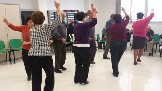 Los usuarios de AFES conocieron de cerca el Centro de Día de las Personas Mayores torreño - 1, Foto 1