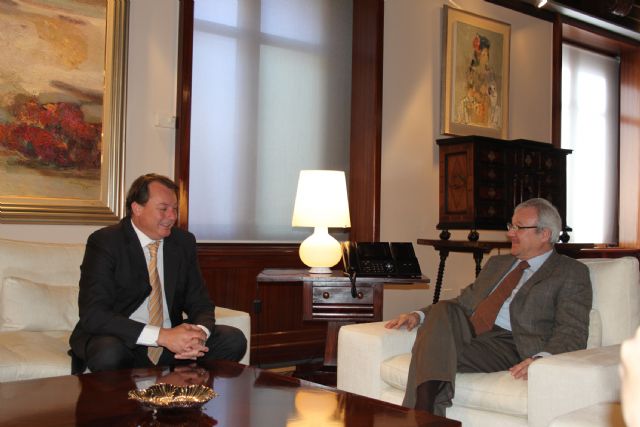 El presidente de la Comunidad recibe a los alcaldes de Molina de Segura, Ceutí y Librilla - 1, Foto 1
