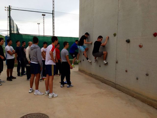 El Polideportivo torreño instala un rocódromo y contará con una zona de skate-board - 3, Foto 3