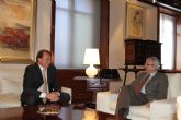 El presidente de la Comunidad recibe a los alcaldes de Molina de Segura, Ceut y Librilla