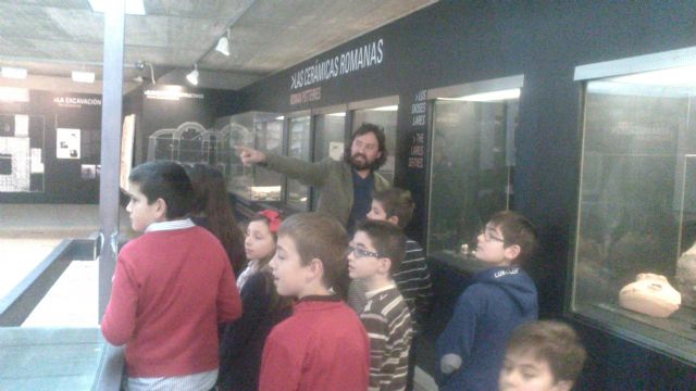 Una decena de niños y niñas participan en la actividad infantil Ave ¡Año Nuevo! - 3, Foto 3