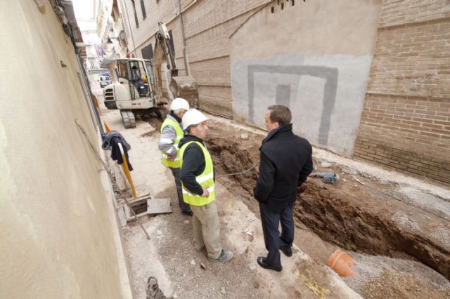Los últimos detalles en la Plaza de San Francisco - 1, Foto 1