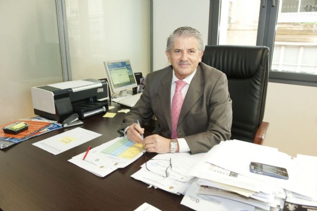 La telefonía móvil centró las reclamaciones en la OMIC durante 2013 - 1, Foto 1