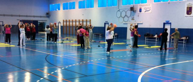 Los cursos gratuitos de gerontogimnasia vuelven con más oferta a Las Torres de Cotillas tras el parón navideño - 1, Foto 1